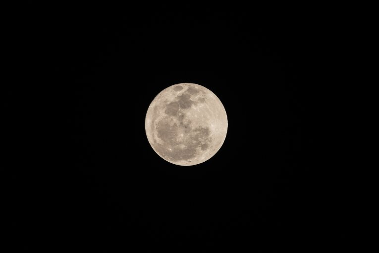 Full moon Masai Mara