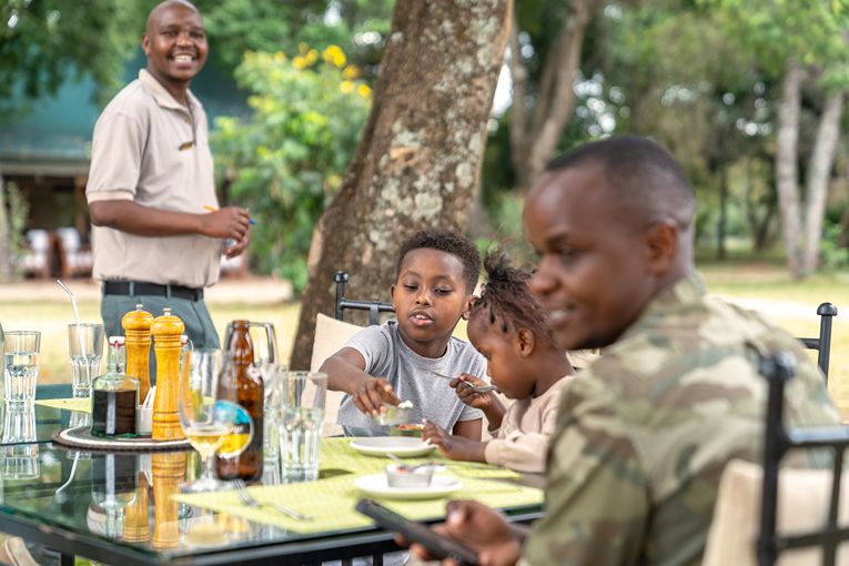 Governors' Camp - Family Safari